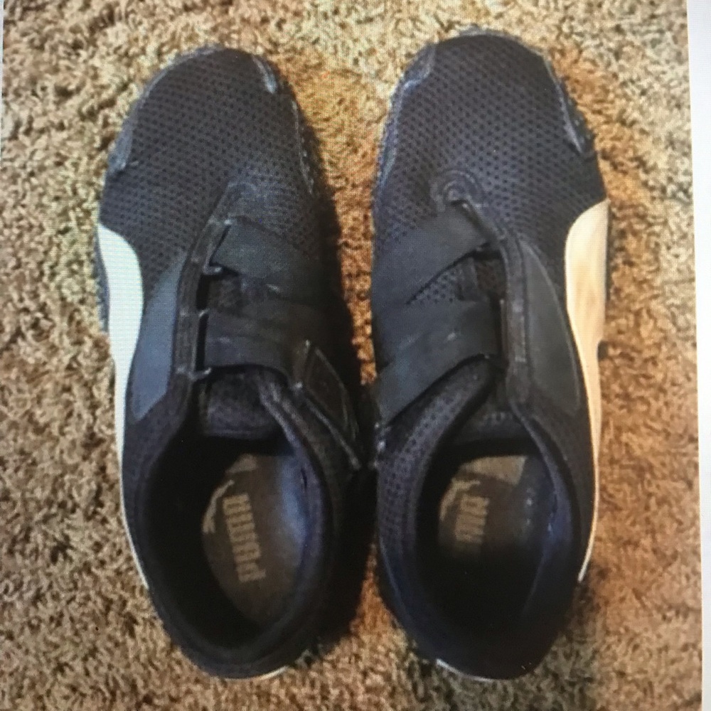 Puma vintage sneakers size 7